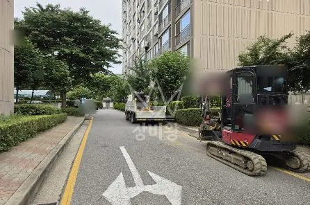 경기 수원시 미니030 포크레인 조경작업 일대