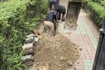 경기 수원시 미니030 포크레인 조경작업 일대
